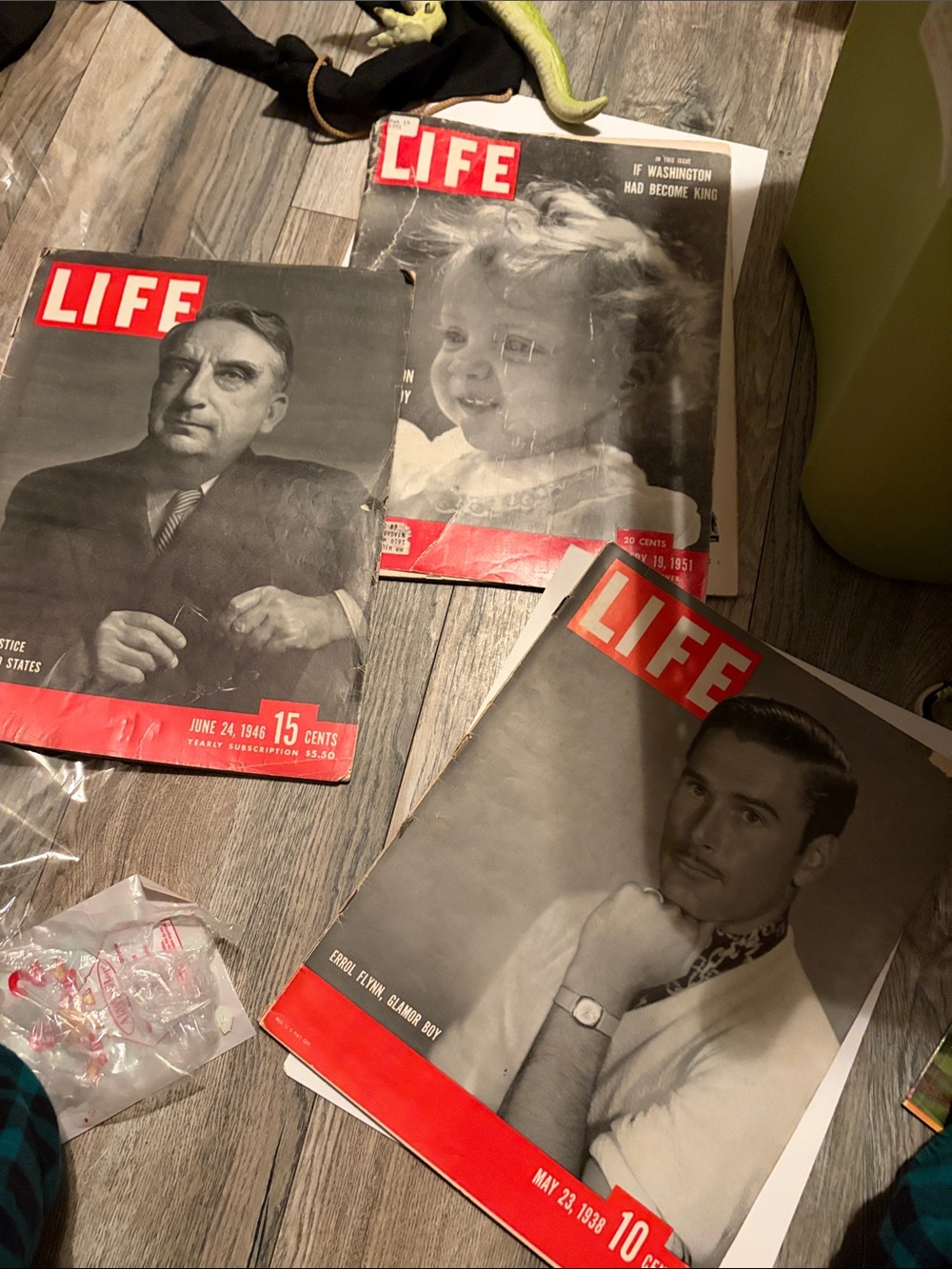 Life magazines bundle of 3
